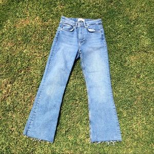NWOT ZARA ANKLE FLARE JEANS SIZE 4